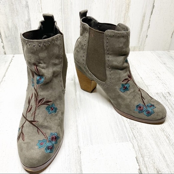 Crown Vintage taupe ankle booties size 10 - Picture 4 of 6